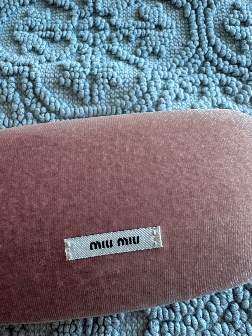 Miu Miu Pink Velvet Eyewear Case - Picture 4 of 4